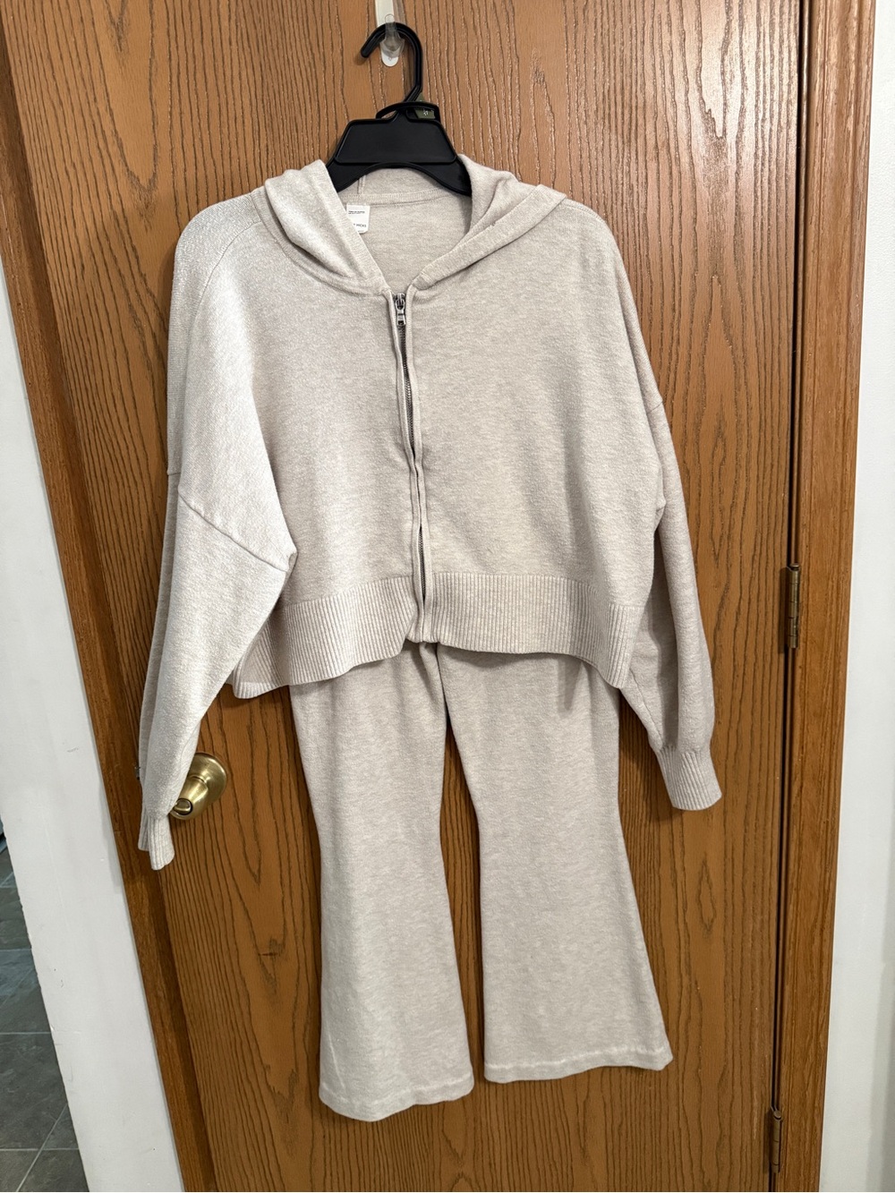 Gilly Hicks Cream Cropped Zip Hoodie with Wide-Leg Knit Pants
